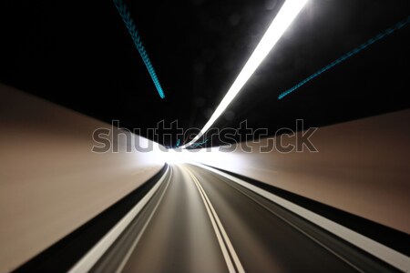 Autostrady tunelu ruchu samochodu drogowego miasta Zdjęcia stock © leungchopan