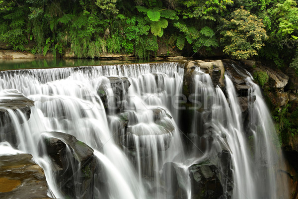 Cascadas Taiwán cielo agua verano rock Foto stock © leungchopan
