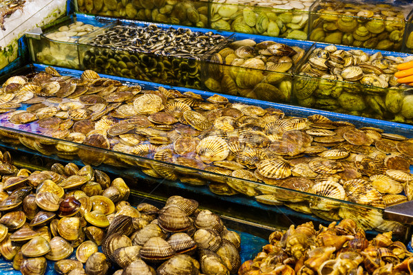 Frutos do mar mercado peixe tanque rua restaurante Foto stock © leungchopan