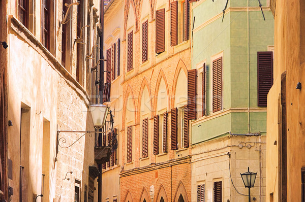 Corsia città finestra architettura Toscana antica Foto d'archivio © LianeM