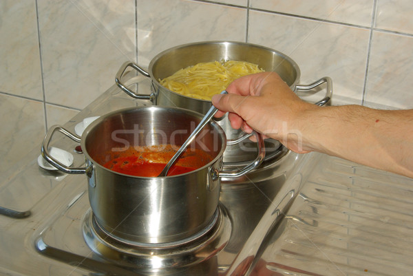 Főzés spagetti 15 piros tészta szakács Stock fotó © LianeM