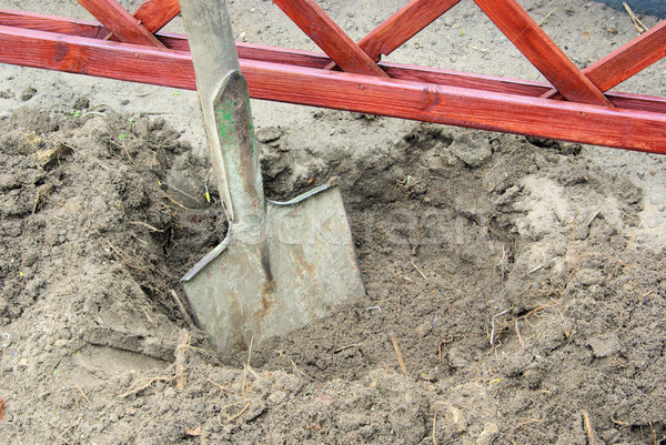 лопата весны земле инструменты кровать инструментом Сток-фото © LianeM