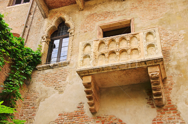 Verona erkély ház szeretet otthon utazás Stock fotó © LianeM