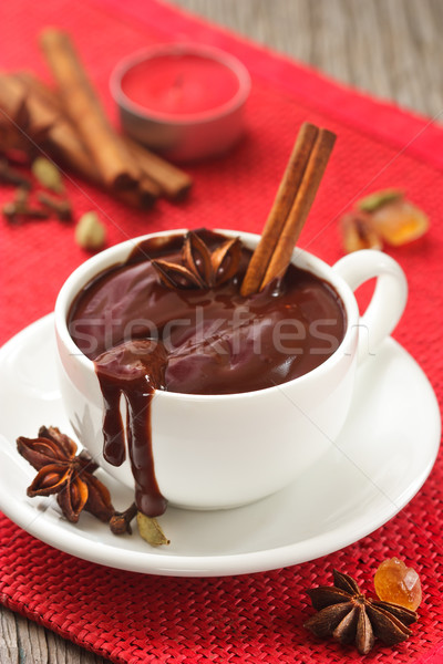 Stockfoto: Warme · chocolademelk · heerlijk · specerijen · witte · beker · chocolade