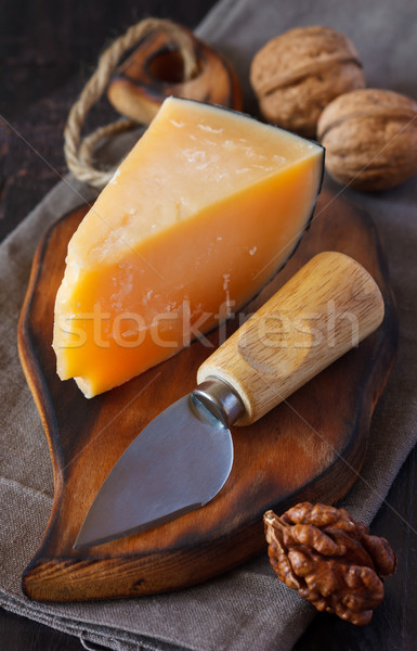 Stok fotoğraf: Peynir · parça · bıçak · eski · arka · plan