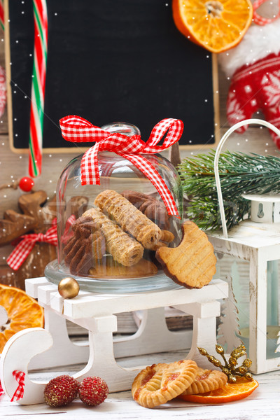 Crăciun cookie-uri sticlă clopot borcan decorativ Imagine de stoc © lidante
