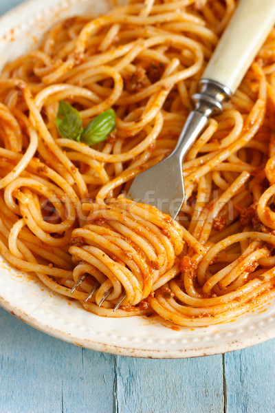 Espaguetis tenedor primer plano hoja fondo restaurante Foto stock © lidante