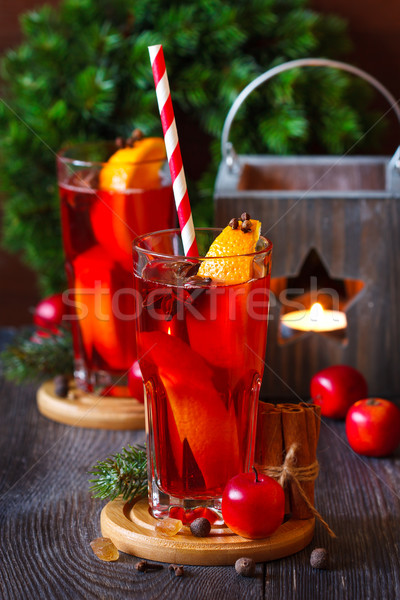 Crăciun ochelari roşu fierbinte vin condimente Imagine de stoc © lidante