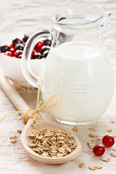 [[stock_photo]]: Déjeuner · savoureux · avoine · cuillère · lait