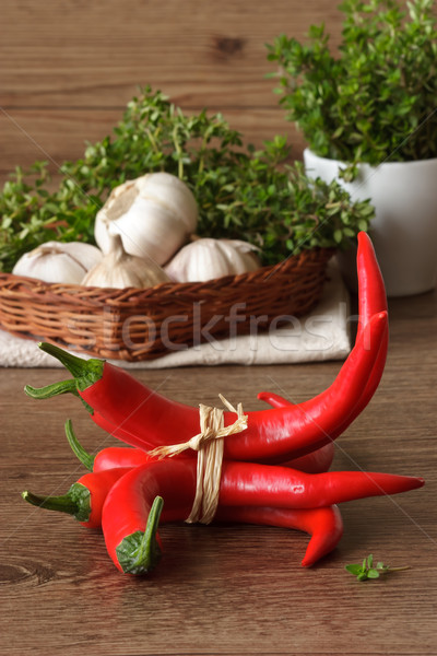 Chili bos Rood hot houten tafel Stockfoto © lidante