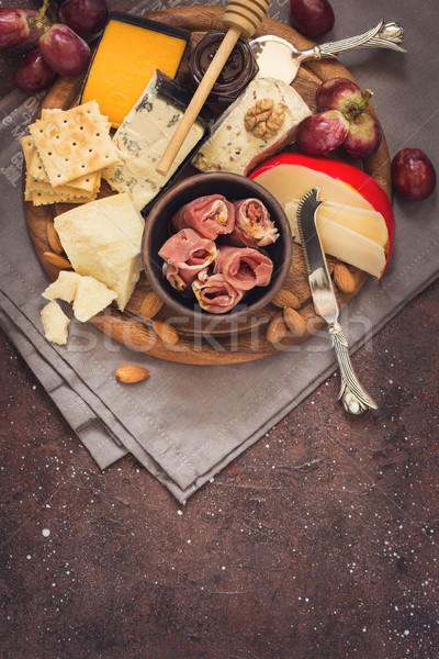 Käse Antipasti Vorspeise Bord Fleisch Stock foto © lidante