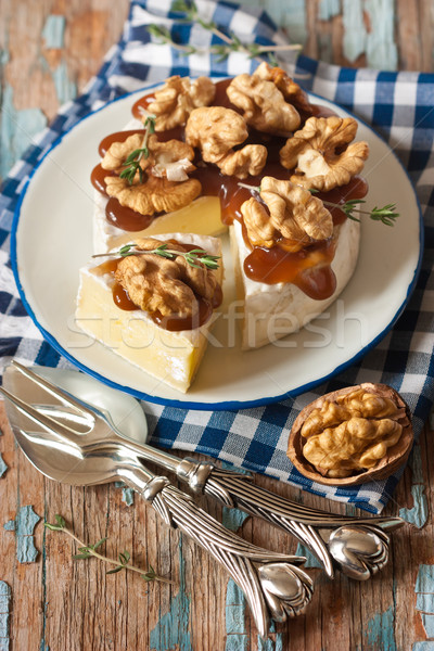 Stockfoto: Camembert · gebakken · donkere · honing · plaat · achtergrond