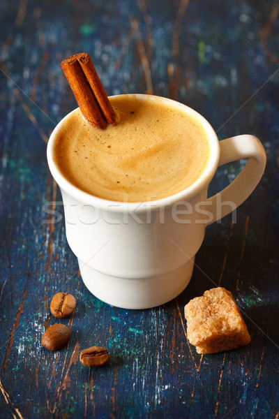 Tazza di caffè espresso cannella zucchero di canna caffè sfondo Foto d'archivio © lidante