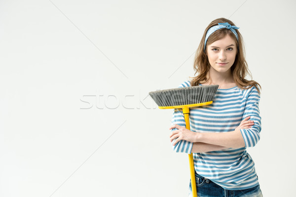 年輕女子 掃帚 吸引力 常設 武器 商業照片 © LightFieldStudios