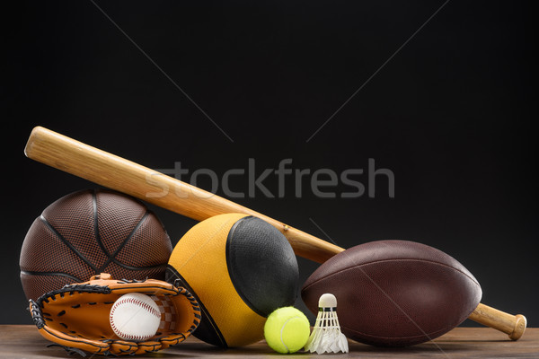 Equipamentos esportivos tiro taco de beisebol Foto stock © LightFieldStudios