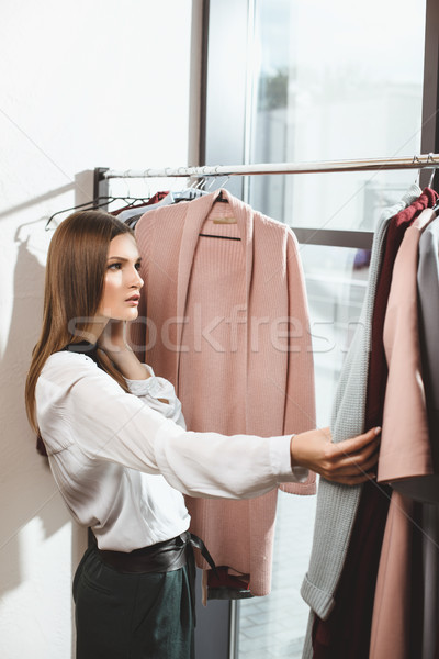 ファッショナブル 少女 ブティック 美しい 服 ストックフォト © LightFieldStudios