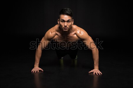 Człowiek pompek półnagi muskularny asian Zdjęcia stock © LightFieldStudios