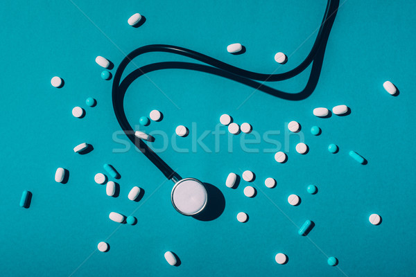 Stock fotó: Tabletták · sztetoszkóp · felső · kilátás · kék · gyógyszer