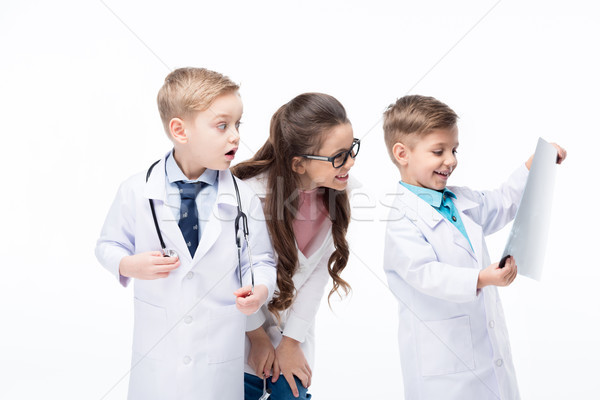 Сток-фото: детей, · играющих · врачи · три · Cute · дети · медицинской