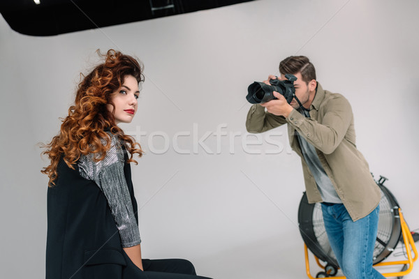 Model mode professionele fotograaf aantrekkelijk foto Stockfoto © LightFieldStudios