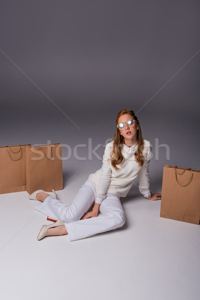 élégante fille séduisant blanche vêtements Photo stock © LightFieldStudios