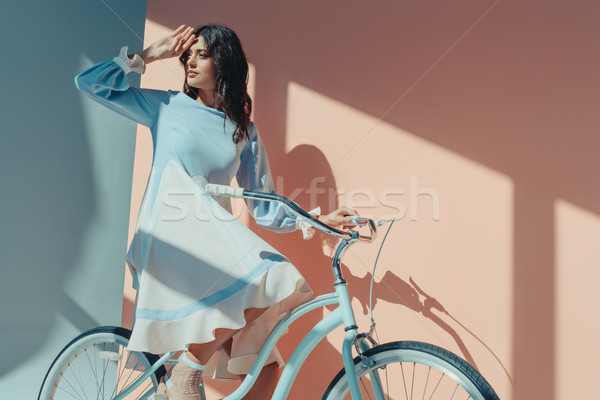 Stock foto: Frau · Mode · türkis · Kleid · Fahrrad · schöne · Frau