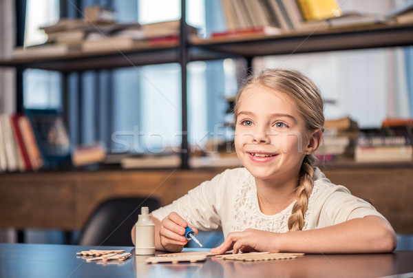 Meisje glimlachend ijs jonge kaukasisch horizontaal Stockfoto © LightFieldStudios