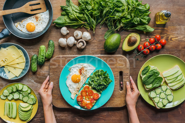 女性 まな板 朝食 表示 女性 ストックフォト © LightFieldStudios