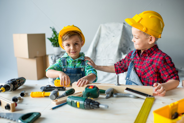 Stockfoto: Weinig · jongens · tools · cute · glimlachend · spelen