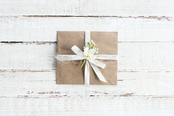 Top envelop bloem lint witte Stockfoto © LightFieldStudios