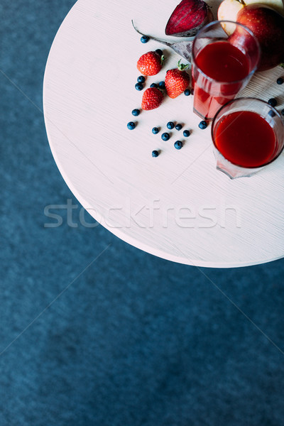 [[stock_photo]]: Rouge · smoothie · verres · haut · vue · organique