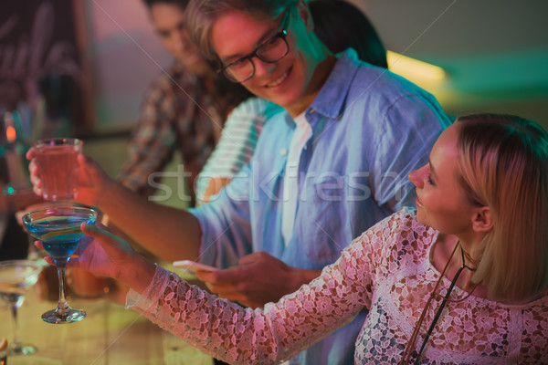 Barátok italok pult bár szelektív fókusz néz Stock fotó © LightFieldStudios