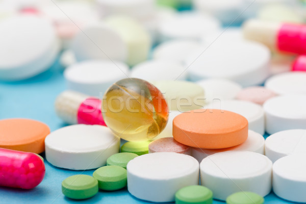 [[stock_photo]]: Médicaments · nutriments · vitamines