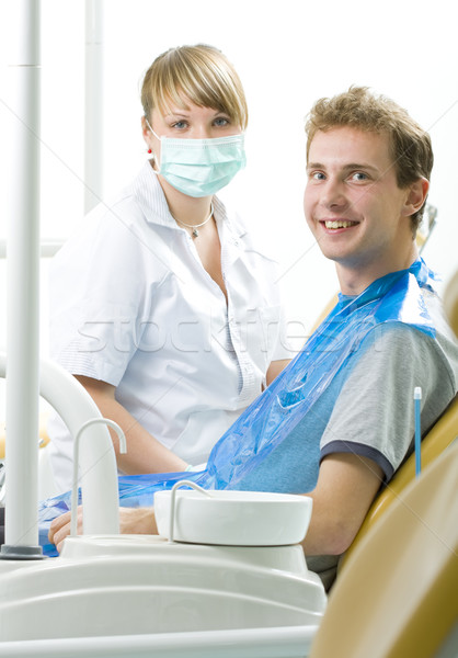 Foto stock: Médico · paciente · joven · sonriendo · dentistas · oficina