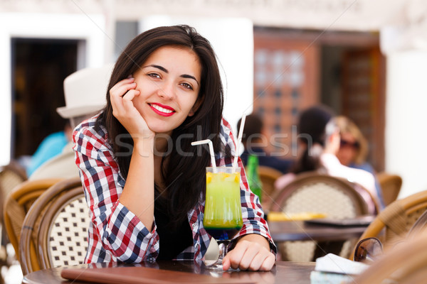 Denken meisje restaurant sap vrouw Stockfoto © Lighthunter