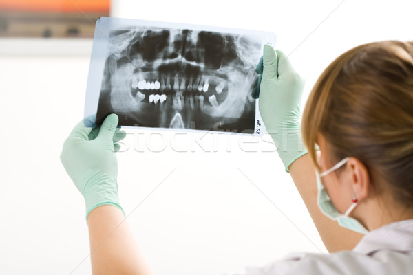 Megvizsgál röntgenkép női fogorvos panorámakép orvosi Stock fotó © Lighthunter