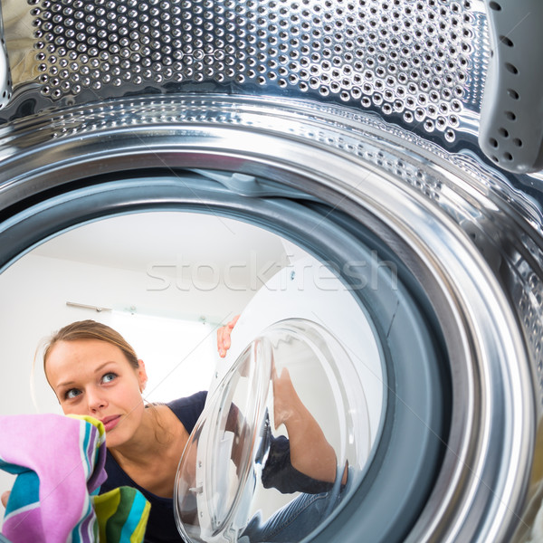 ストックフォト: 家事 · 若い女性 · 洗濯 · 浅い · 色