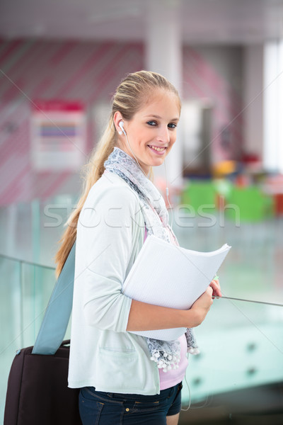 Stock fotó: Diák · kampusz · csinos · női · könyvek · laptop