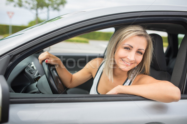 Frau fahren Auto weiblichen Fahrer Rad Stock foto © lightpoet