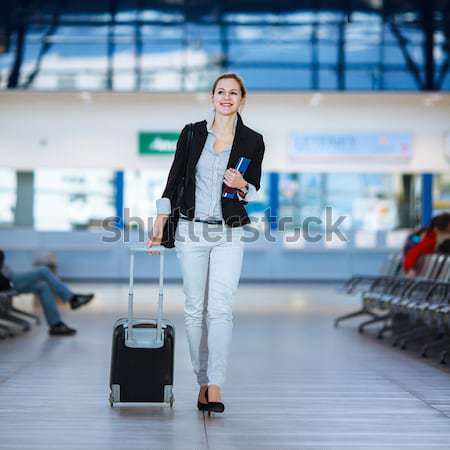 Foto stock: Jovem · feminino · aeroporto · espera · vôo