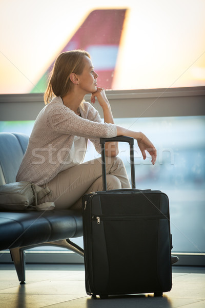 [[stock_photo]]: Jeunes · Homme · aéroport · attente · vol · embarquement