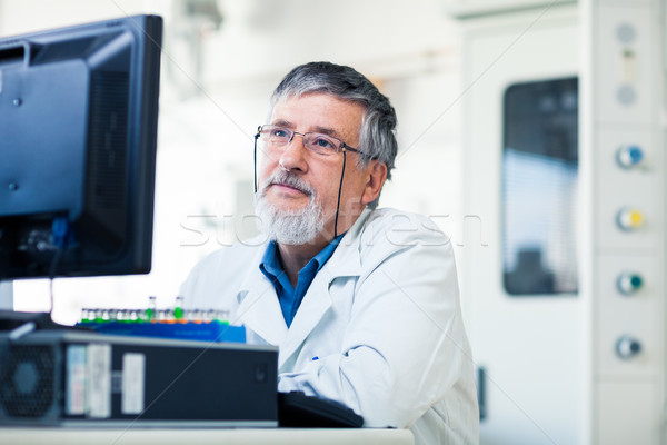 Foto stock: Altos · investigador · laboratorio · de · trabajo · experimento