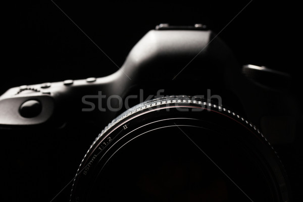 Professionelle modernen dslr Kamera niedrig Schlüssel Stock foto © lightpoet