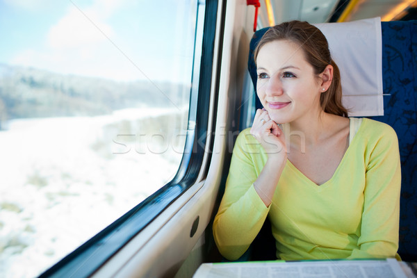 Stockfoto: Jonge · vrouw · trein · business · meisje · winter
