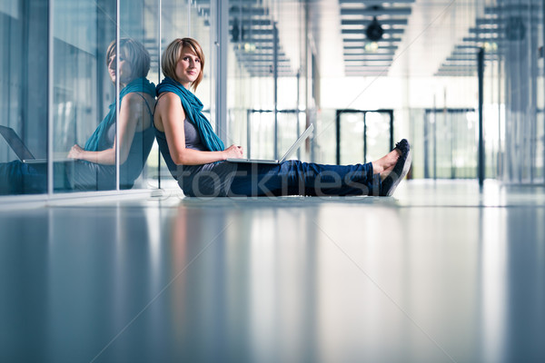 [[stock_photo]]: Joli · Homme · étudiant · ordinateur · portable · Université · campus