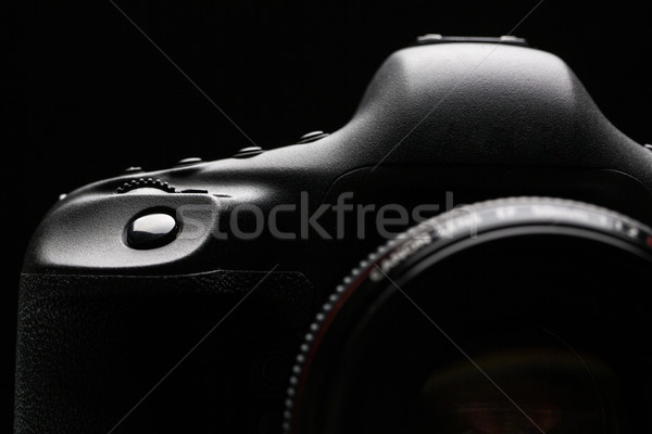 Profissional moderno dslr câmera baixo chave Foto stock © lightpoet