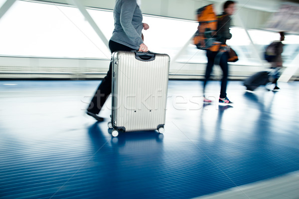 Stockfoto: Mensen · koffers · lopen · gang · luchthaven · haast
