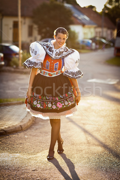 Fiatal nő díszített szertartásos ruha hagyomány élő Stock fotó © lightpoet