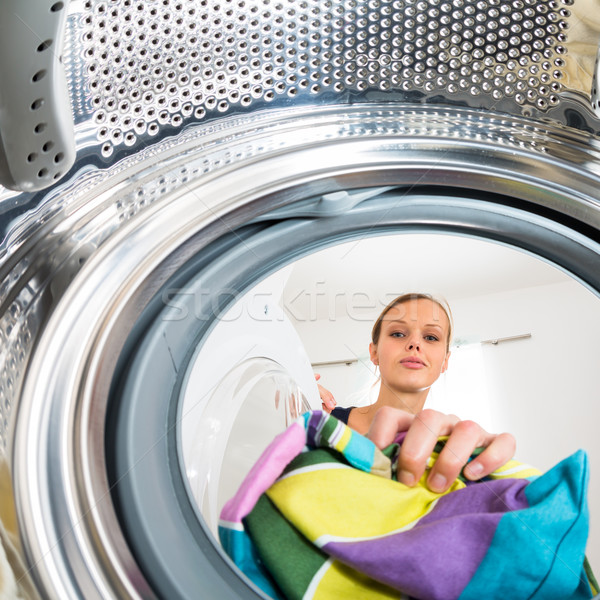 Stok fotoğraf: Ev · işi · genç · kadın · çamaşırhane · sığ · renk