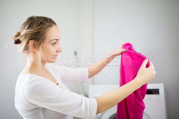 Foto stock: Tareas · de · la · casa · lavandería · colorido · lavadora